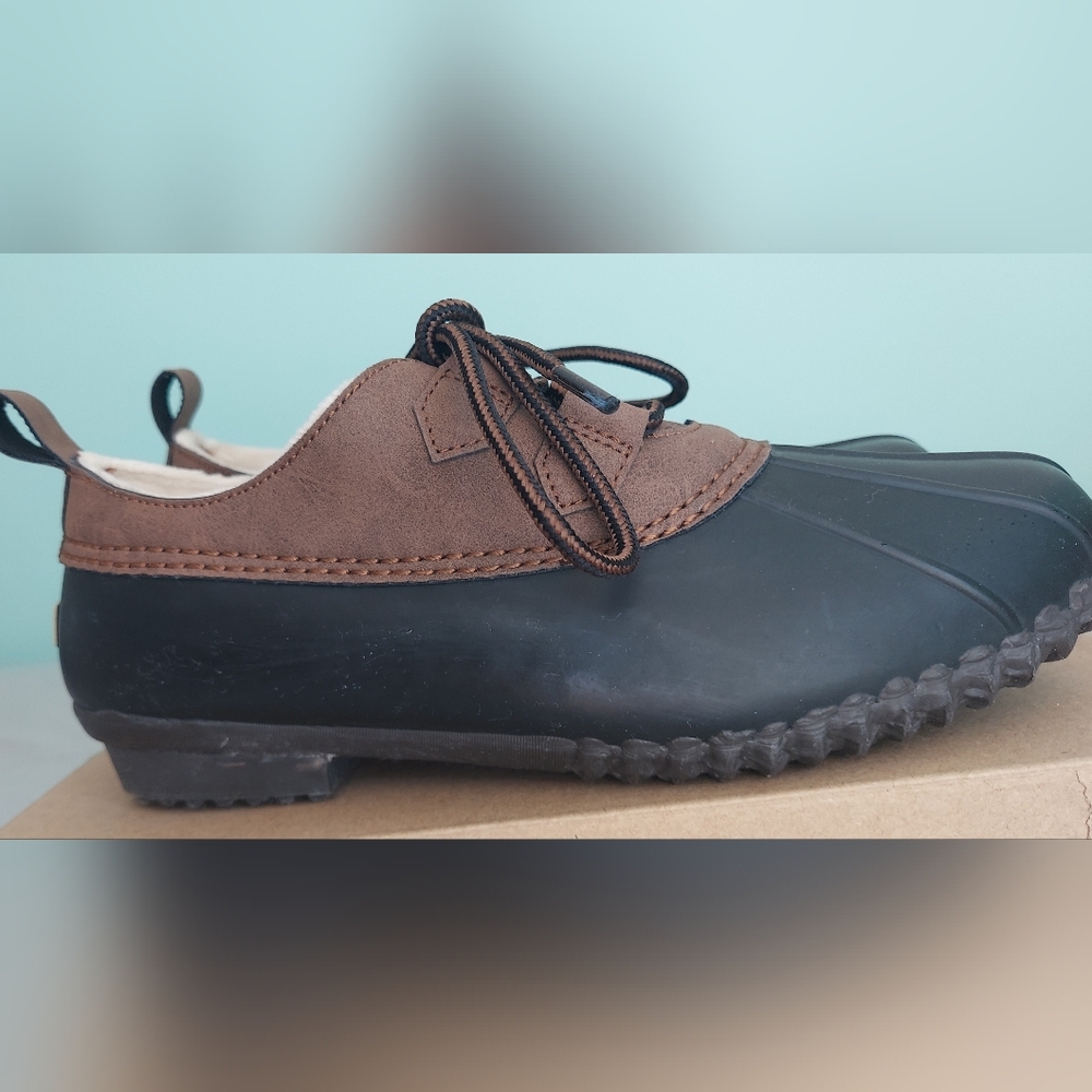 JBU Brown and Black Neutral Waterproof Duck Shoes Women's Size 6.5 Preppy Cozy
